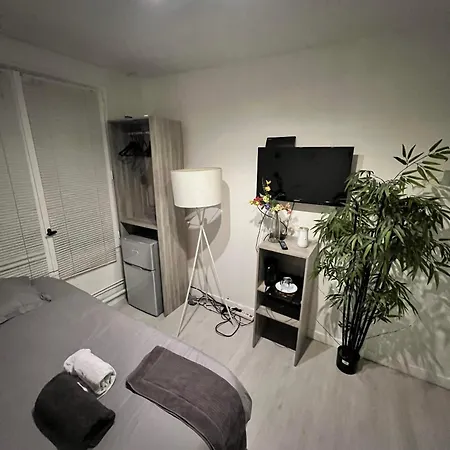 Ubytování v soukromí Proximite Bondy-paris 1-2-3 Bondy